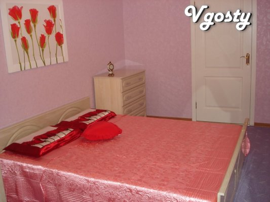 2/5 fl. for b -ru Central ( rn pl. Festival ) 2 -bedroom . - Apartments for daily rent from owners - Vgosty