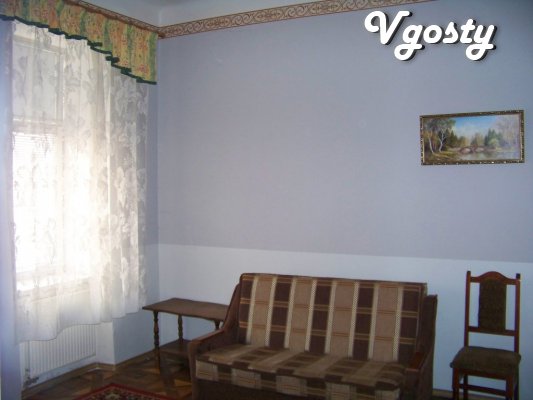 The apartment is located in an old house and ochenuyutnom . first - Apartments for daily rent from owners - Vgosty