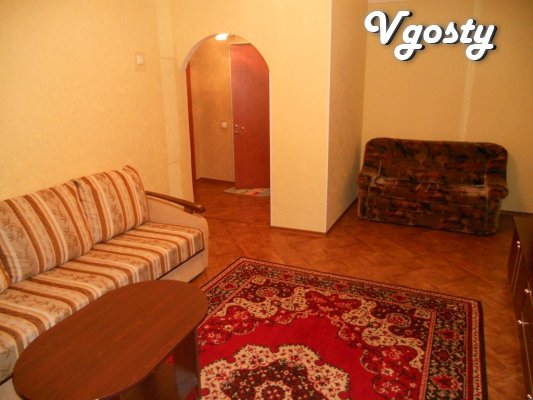Flat for rent , apartment in the center of Donetsk , a quiet courtyard - Apartments for daily rent from owners - Vgosty