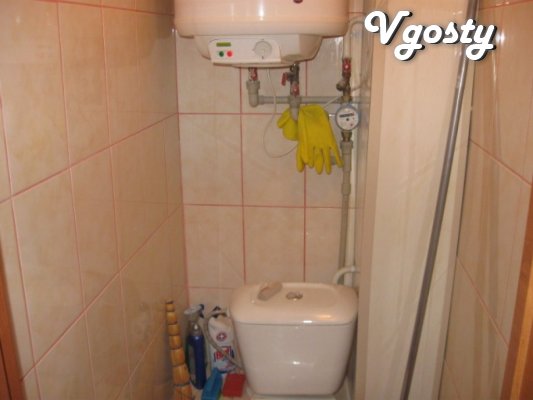 L'appartamento si trova in una zona commerciale tsenra Arsene, ul. - Appartamenti in affitto dal proprietario - Vgosty