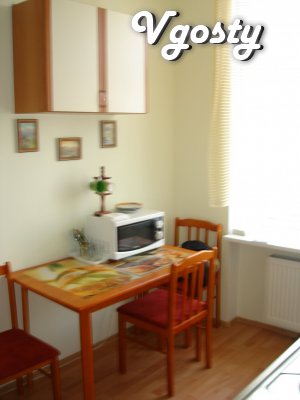 The apartment is on the 3rd floor, an area of ??35 square meters. m, r - Apartments for daily rent from owners - Vgosty