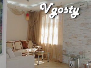 Modern bright 2-bedroom apartment in the VIP-level - Apartments for daily rent from owners - Vgosty