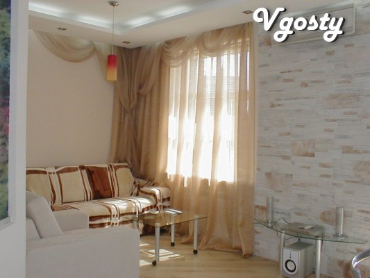 Modern bright 2-bedroom apartment in the VIP-level - Apartments for daily rent from owners - Vgosty