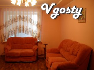 Квартира з євроремонтом, зона відпочинку, стоянка, магазини - Квартири подобово без посередників - Vgosty
