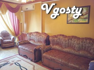 Гарна квартира з окремими кімнатами, євро ремонтом на 9 - Квартири подобово без посередників - Vgosty