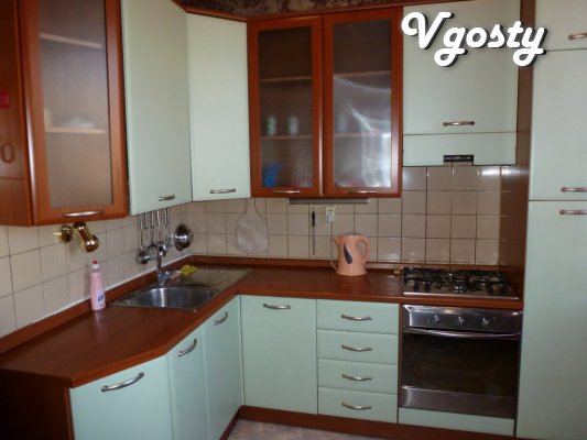 Wohnung auf der Karl-Marx-Allee 53a befindet sich im Herzen von gelege - Wohnungen zum Vermieten - Vgosty
