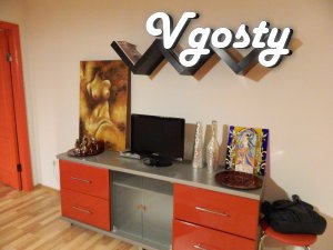 Стильна двокімнатна квартира з дизайнерським євроремонтом - Квартири подобово без посередників - Vgosty