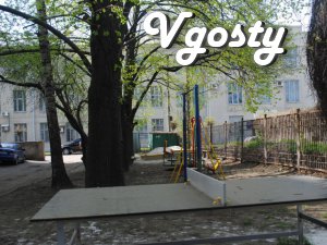 His PomesyachnoPonedelno Daily Rent 2-BR apartment in tsenre - Apartments for daily rent from owners - Vgosty