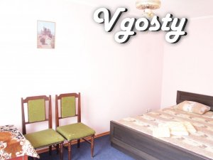Двокімнатна квартира подобово, центр, Палац Спорту, Лесі Українки, - Квартири подобово без посередників - Vgosty