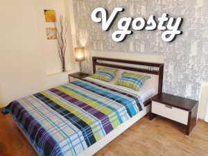 2 komn.s Jacuzzi .Maydan Center Square - Apartments for daily rent from owners - Vgosty
