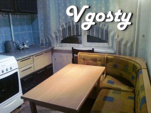 2-bedroom. square. apartments close to the circus on the street. 22th  - Apartments for daily rent from owners - Vgosty