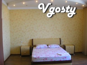 Apartments in "Arcadia Palace" with sea view - Apartments for daily rent from owners - Vgosty