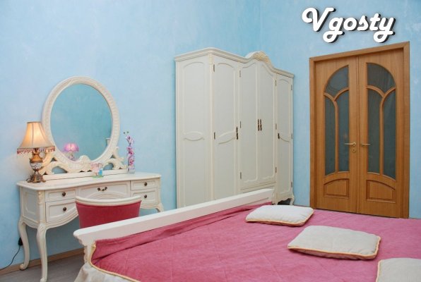Beautiful 3 bedroom apartment located in the heart - Apartments for daily rent from owners - Vgosty