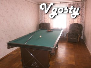 3-bedroom apartment with a pool table. Hotel service. - Apartments for daily rent from owners - Vgosty