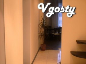 1-кімн. простора квартира з євроремонтом і інтернетом, в - Квартири подобово без посередників - Vgosty