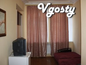1-bedroom apartment, fourth, 10 minutes walk to Deribasovkoy, - Apartments for daily rent from owners - Vgosty