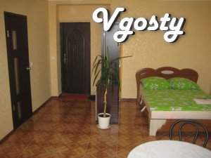 Здається квартира класу люкс в самому центрі Сімферополя, в - Квартири подобово без посередників - Vgosty