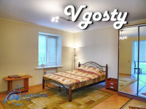 Apartment with amazing view in the heart of Sevastopol - Apartments for daily rent from owners - Vgosty