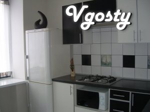 Нова двокімнатна, повнометражна квартира, - Квартири подобово без посередників - Vgosty