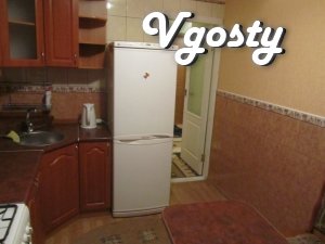 2 komnatnaya apartment novostroyke, 4 th floor, center, (to - Apartments for daily rent from owners - Vgosty