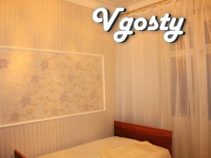 Rent two-bedroom. square-py in the center of Berdyansk. - Apartments for daily rent from owners - Vgosty