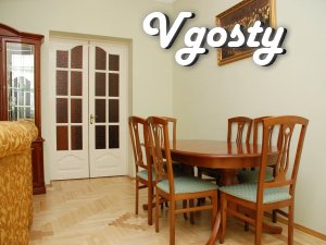 Large apartment in a classic style. Two full - Apartments for daily rent from owners - Vgosty