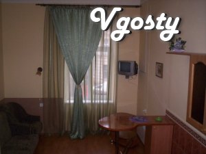 The apartment is located on Prospect Shevchenko, a quiet, - Apartments for daily rent from owners - Vgosty
