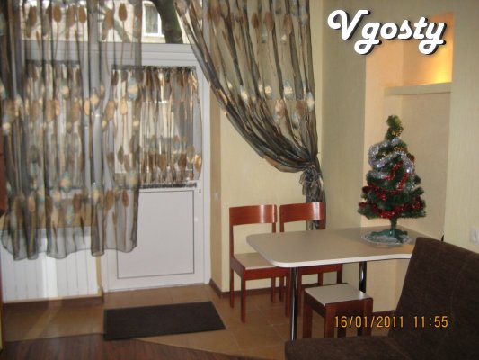 Невелика затишна квартира знаходиться в історичному центрі - Квартири подобово без посередників - Vgosty
