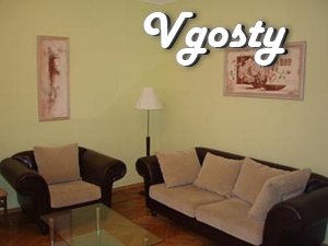 One bedroom apartment on a quiet street in the city center, the entran - Apartments for daily rent from owners - Vgosty