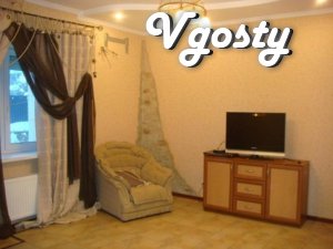Cottage 350 sq. m. A capacity of 8-20 people company. - Apartments for daily rent from owners - Vgosty