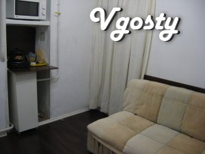Cozy 1-room. apartment on the waterfront (hotel district "Oreanda - Apartments for daily rent from owners - Vgosty