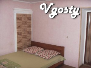 Rent apartments 2-storey house in the center of Yalta - Apartments for daily rent from owners - Vgosty
