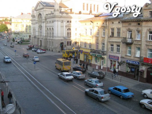 Cosy apartment in the center, overlooking the Opera House - Apartments for daily rent from owners - Vgosty