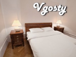 Chetыrehkomnatnaya apartment for 8-man rent - Apartments for daily rent from owners - Vgosty