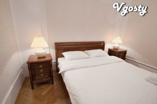 Chetыrehkomnatnaya apartment for 8-man rent - Apartments for daily rent from owners - Vgosty