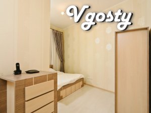 Трехкомнатная квартира класса-люкс (84 кв.м.) - Квартири подобово без посередників - Vgosty