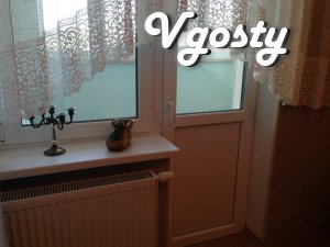 Подобова оренда трикімнатної квартири в новому районі - Квартири подобово без посередників - Vgosty
