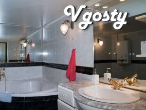 Roskoshnaya dvuhэtazhnaya apartment (4 bedrooms) in the center - Apartments for daily rent from owners - Vgosty