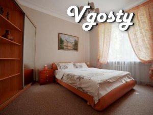 Sun and vozdushnaya apartment for 8 zhdet you - Apartments for daily rent from owners - Vgosty