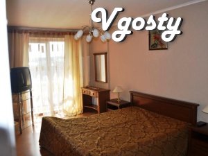 Просторная трехкомнатная квартира - Квартири подобово без посередників - Vgosty