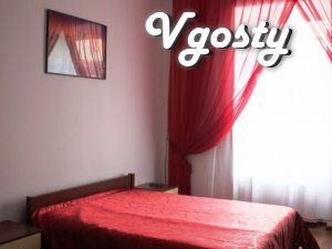 Trehkomnatnaya apartment for eight man (2 + 2 + 2 + 2 + 2) 94 m plosch - Apartments for daily rent from owners - Vgosty