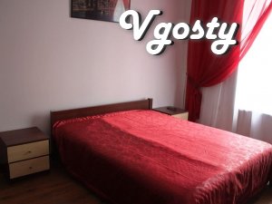Trehkomnatnaya apartment for eight man (2 + 2 + 2 + 2 + 2) 94 m plosch - Apartments for daily rent from owners - Vgosty