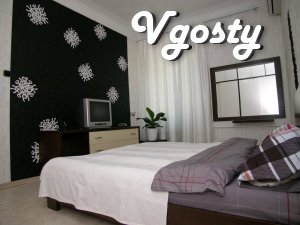 The most - the center of Sevastopol, st. Lenin house 10 - Apartments for daily rent from owners - Vgosty