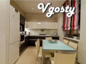 Восьмиместная квартира в спальном районе (центр) - Квартири подобово без посередників - Vgosty