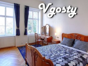 Стильная квартира с антикварной мебелью в центре - Квартири подобово без посередників - Vgosty