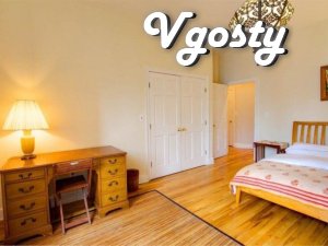 Квартира в двух уровнях – почти свой дом в центре Львова - Квартири подобово без посередників - Vgosty