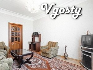Лучшее предложение во Львове, трехкомнатная квартира посуточо - Квартири подобово без посередників - Vgosty
