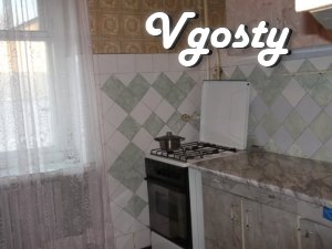 Оренда подобово 2-кімн в Миргороді біля курорту - Квартири подобово без посередників - Vgosty