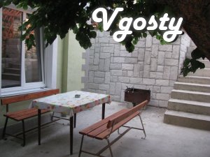 Rent for the Indian summer cottage in the center of Sevastopol - Apartments for daily rent from owners - Vgosty