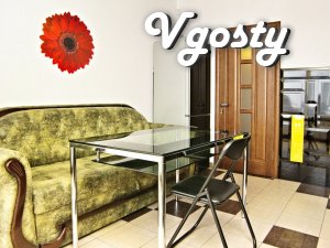 Flat in building, located near the pump room, center. - Apartments for daily rent from owners - Vgosty